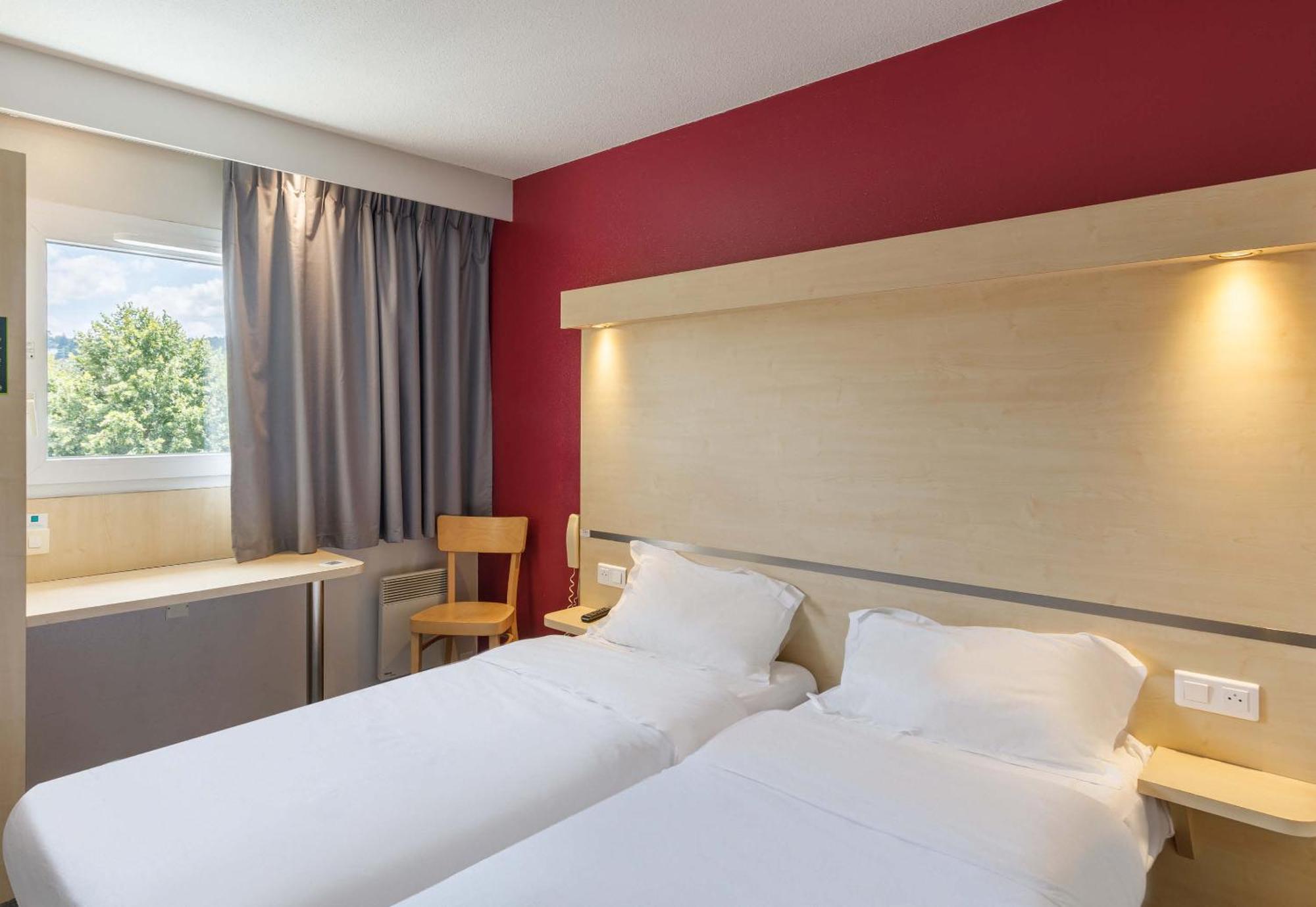 B&B Hotel Le Puy-En-Velay Vals-pres-le-Puy Esterno foto