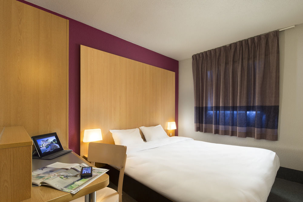B&B Hotel Le Puy-En-Velay Vals-pres-le-Puy Esterno foto